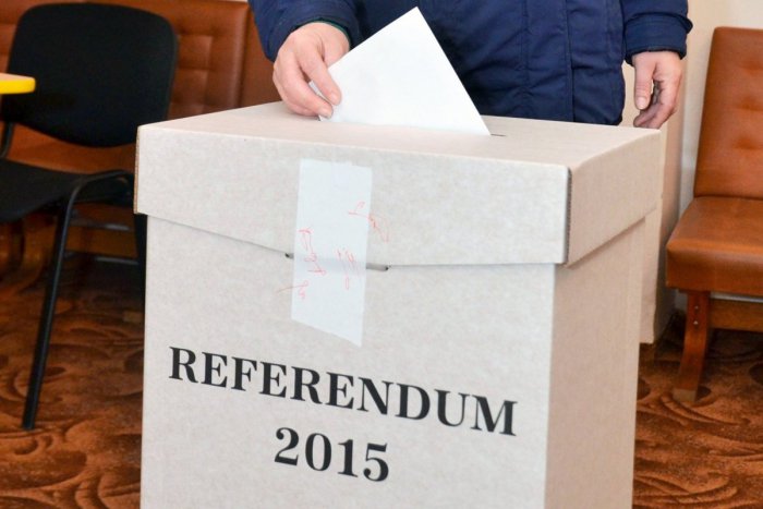 Ilustračný obrázok k článku Hlasovanie o rodine v Lučeneckom okrese: Priebeh referenda je zatiaľ bezproblémový