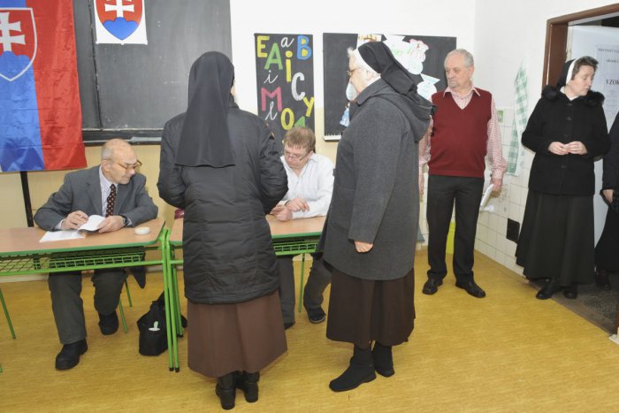 Ilustračný obrázok k článku Hlasovanie o rodine v Žiline: K urnám pristúpili aj školské sestry sv. Františka