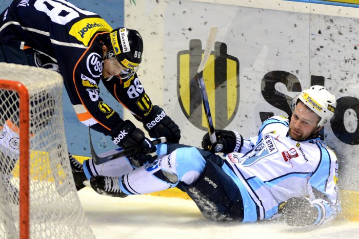 Ilustračný obrázok k článku Nádašdi pod Zoborom skončil: Prichádza René Školiak