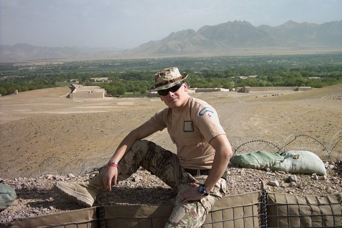 Ilustračný obrázok k článku Marek (28) bol vojakom, chcel slúžiť vlasti: Teraz musí bojovať o svoj vlastný život, pomôžme mu!