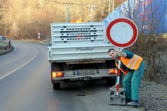 Ilustračný obrázok k článku V okrese Prešov sa chystajú rekonštrukcie ciest: Vieme, ktoré vozovky sa dočkajú obnovy!