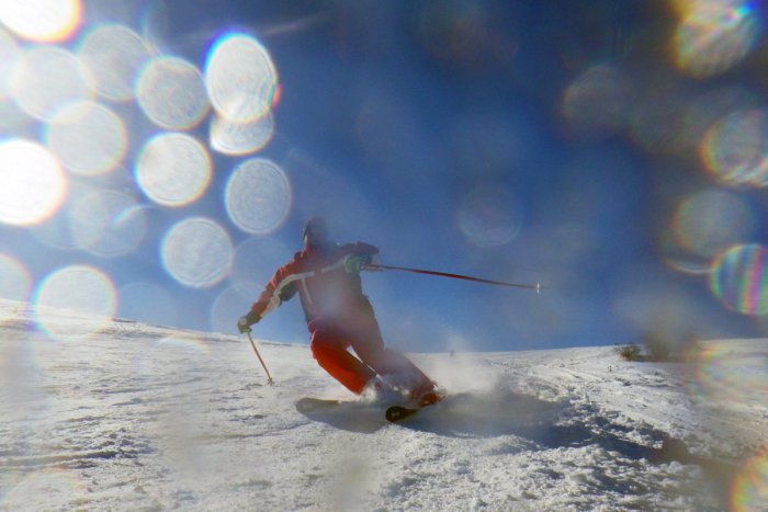 Ilustračný obrázok k článku Ak radi lyžujete v Tatranskej Lomnici, sú tu dobré správy: Čerstvá aktualita z prvej ruky!