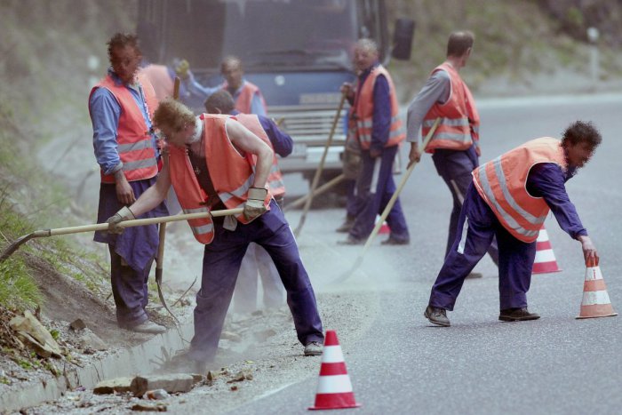 Ilustračný obrázok k článku Peciar si pre seba vymyslel trest: Zapojí sa do verejnoprospešných prác