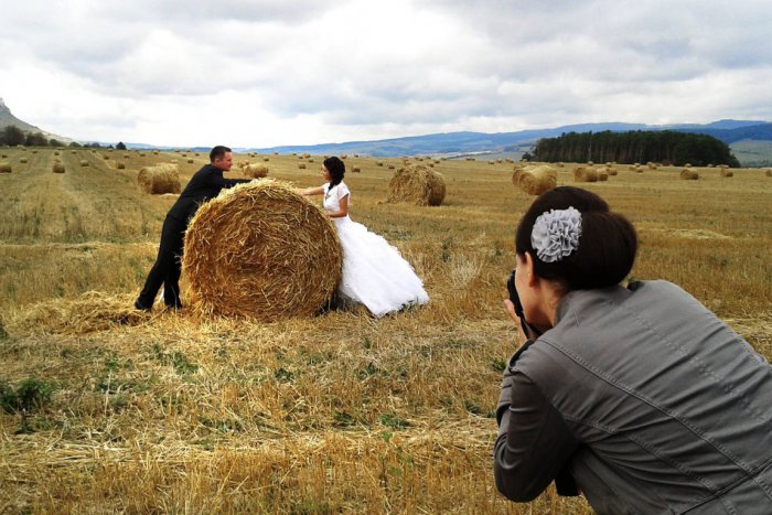 Ilustračný obrázok k článku Prešovská fotografka o cvakaní svadieb: Prečo nerada fotí zaľúbencov pri Neptúnovej fontáne?