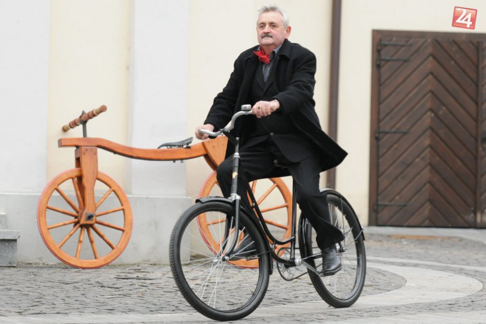 Ilustračný obrázok k článku Štartuje nová retro akcia: V Oponiciach sa stretnú historické bicykle