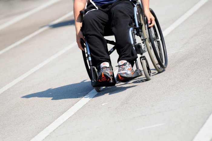 Ilustračný obrázok k článku Potrebujete alebo viete, kto by potreboval? Dúbravka požičiava invalidné vozíky a chodítka