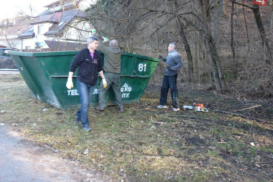 Ilustračný obrázok k článku Dobrovoľníci sa pustili do veľkého čistenia: V meste naplnili desiatky kontajnerov odpadu