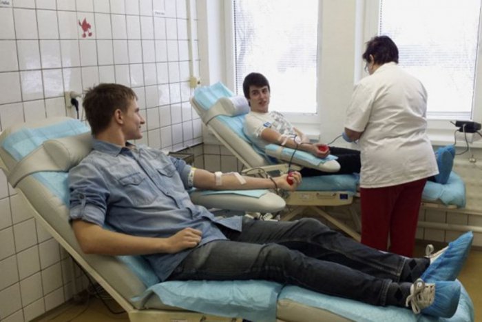 Ilustračný obrázok k článku Rožňavčanom život druhých nie je ľahostajný: Pozrite, koľko ich prišlo darovať krv!