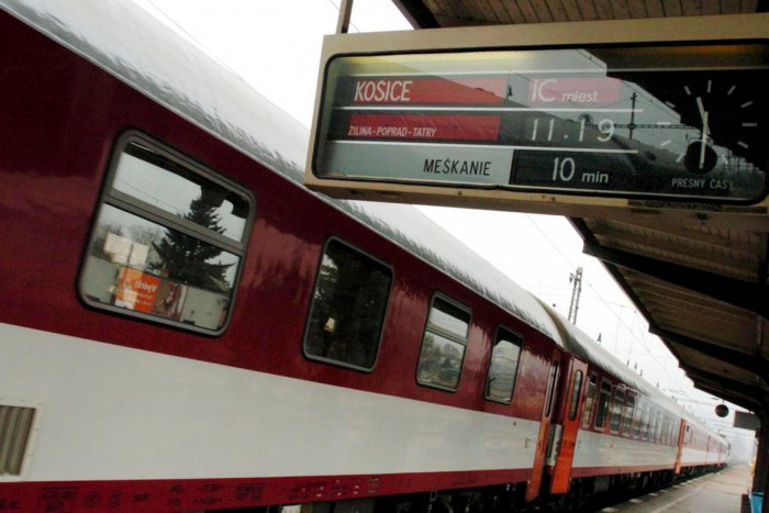 Ilustračný obrázok k článku Prepojenie východu so západom príde až o 16 IC vlakov: Ktoré spoje nás už neodvezú?