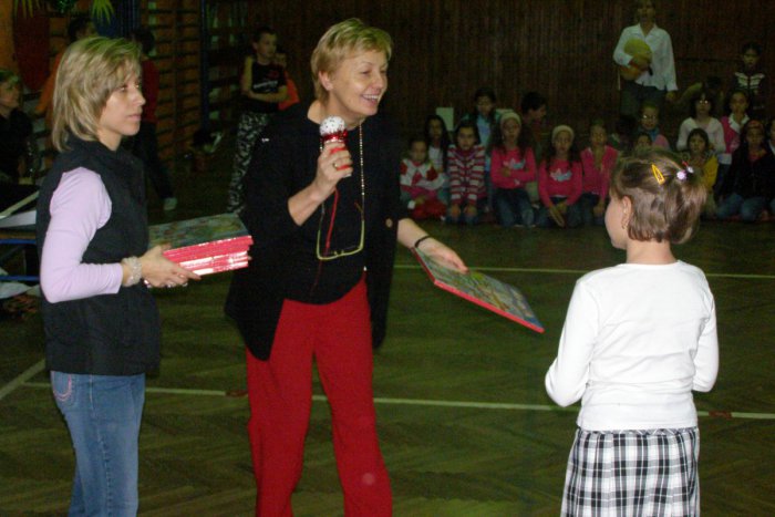 Ilustračný obrázok k článku Ocenená učiteľka Ľudmila Lacová neskrýva dojatie: Žiaci sú takí, aká je spoločnosť a doba