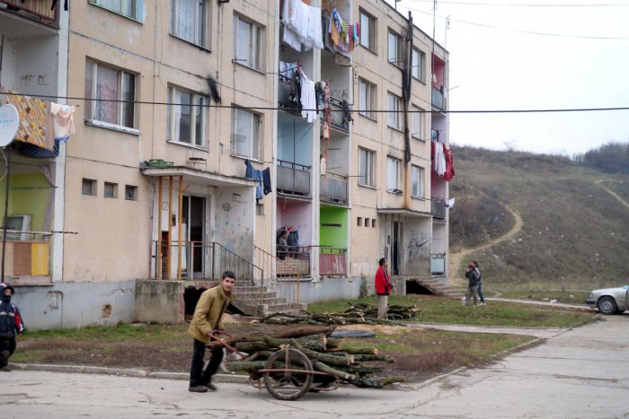 Ilustračný obrázok k článku Primátor vydal rázne vyjadrenie: Neprispôsobivých Rómov vysťahujeme do nových bytov!