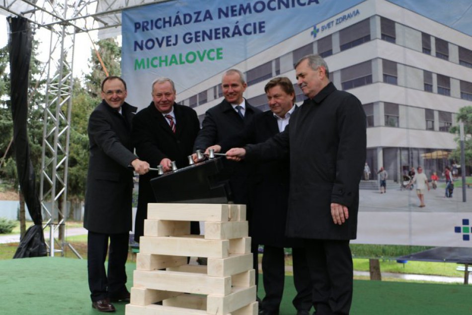 Ilustračný obrázok k článku A je to tu: V Michalovciach už odštartovala výstavba novej nemocnice! FOTO