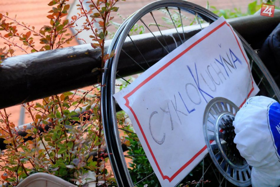 Ilustračný obrázok k článku ROZHOVOR: Starým bicyklom vrátia život a naučia to dokonca aj vás! Viete, čo všetko sa varí v Cyklo Kuchyni?