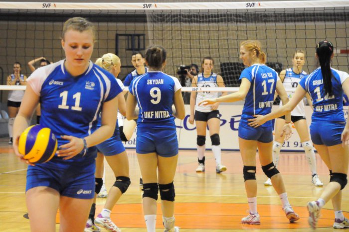 Ilustračný obrázok k článku Volejbalistky bojujú v zápasoch o bronz: V prvom kole tesne podľahli Pezinku