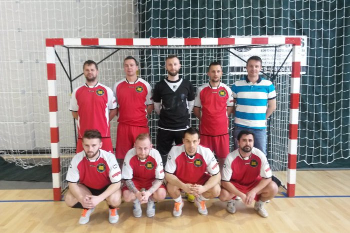 Ilustračný obrázok k článku Futsalový turnaj v znamení fair-play: Zlato nám ale vyfúkli podtatranci!