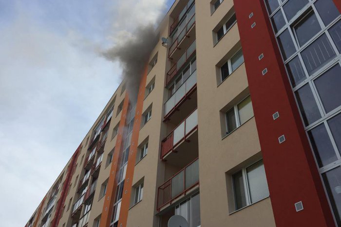 Ilustračný obrázok k článku Hasiči v akcii na Tomášikovej v Prešove: V bytovke vypukol požiar!