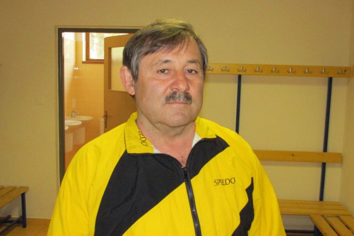 Ilustračný obrázok k článku Najobľúbenejší učiteľ zlatomoraveckého gymnázia Igor Haveta: Spoločnosť urobila zo žiakov tovar