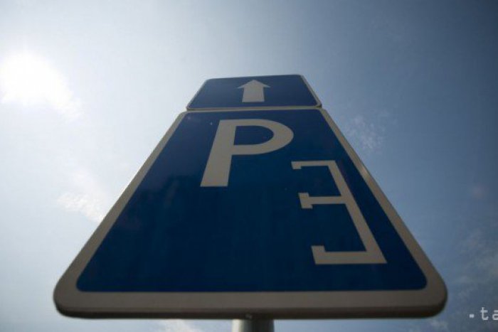 Ilustračný obrázok k článku Vyhradené parkovacie miesto už tak ľahko nedostanete: TOTO je bič na nepoctivých žiadateľov