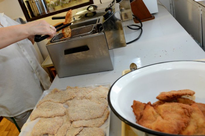 Ilustračný obrázok k článku Ďalší prípad nakazeného mäsa: Hygienici našli salmonelu v kuracích rezňoch