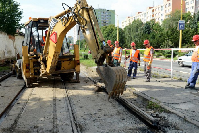 Ilustračný obrázok k článku Rekonštrukcie električkových tratí obmedzia aj MHD: Tieto linky čaká zmena!
