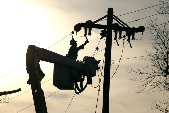 Ilustračný obrázok k článku V Humennom a okolí dôjde k odstávkam elektriny: Skontrolujte si vopred, či sa vás to týka!