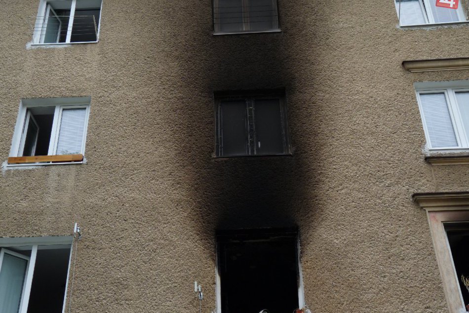 Ilustračný obrázok k článku Požiar v Prievidzi: Evakuovať museli celú bytovku!