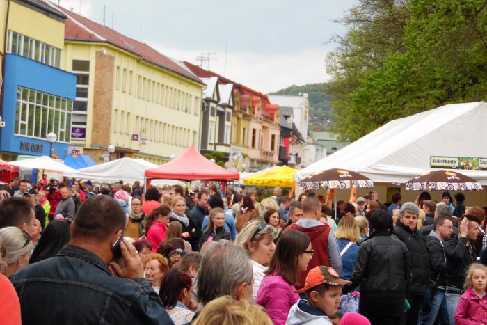 Ilustračný obrázok k článku Pivo, zábava a obrovské množstvo ľudí: Pozrite si momenty zo Švejkových pivných dní na videách!