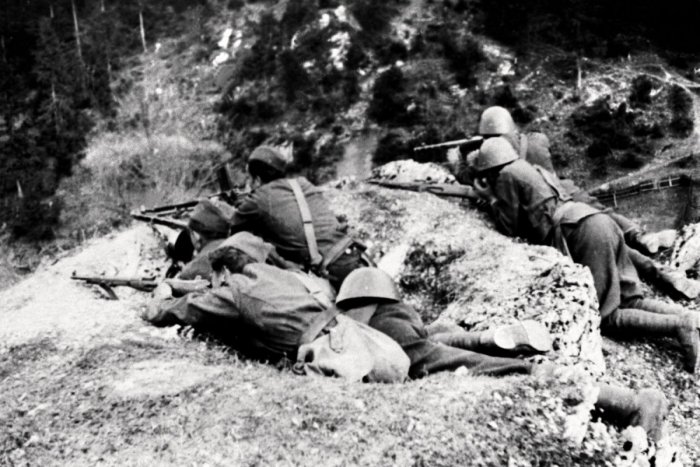 Ilustračný obrázok k článku V obciach neďaleko Topoľčian boli partizáni takmer v každom dome: Nemci sa za pomoc tvrdo odplácali!