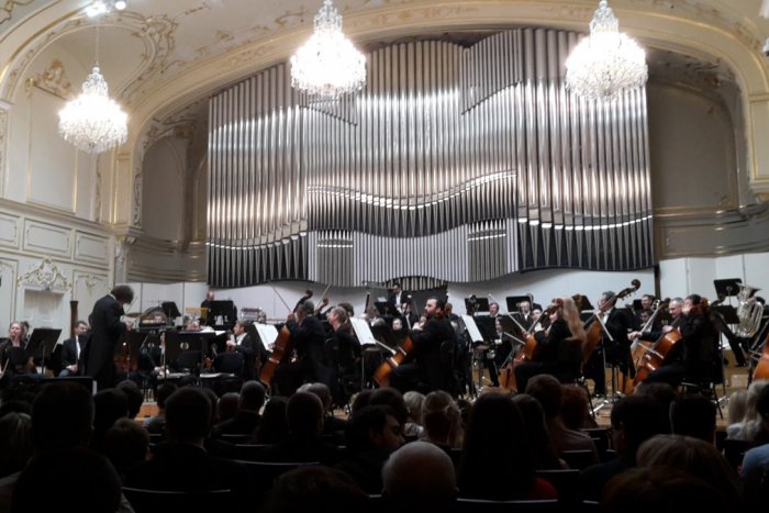 Ilustračný obrázok k článku V Slovenskej filharmónii bude benefičný koncert na obnovu domu Albrechtovcov