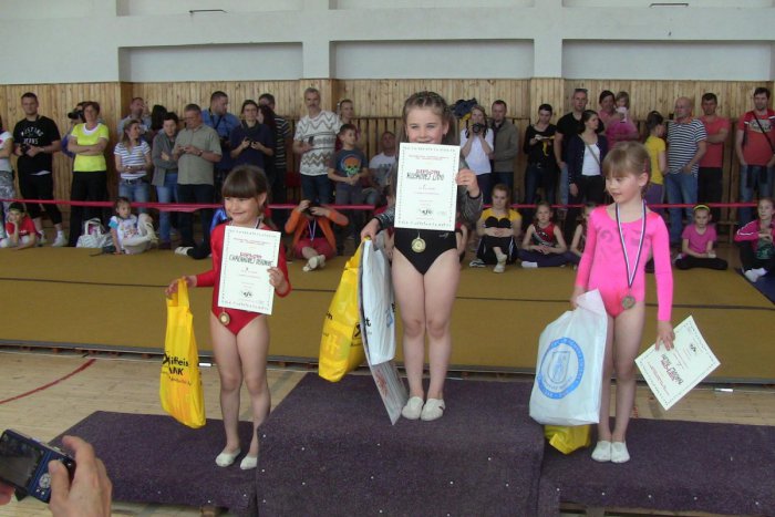 Ilustračný obrázok k článku Klub športovej gymnastiky v Liptovskom Mikuláši: Usporiadal II. oblastné kolo kategórie „C“ v športovej gymnastike dievčat