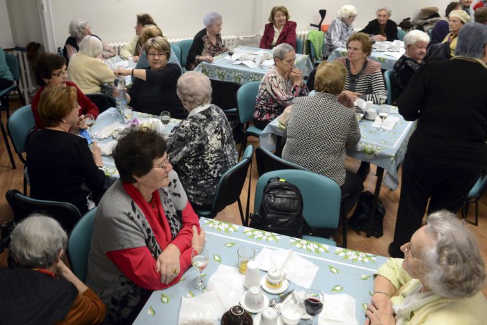 Ilustračný obrázok k článku Ružinov na stravovanie prispeje aj obyvateľom poberajúcim invalidný dôchodok