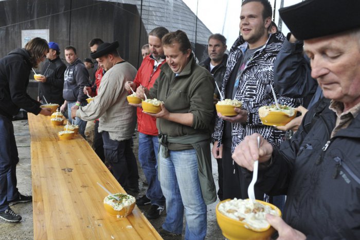 Ilustračný obrázok k článku Koncerty skupín aj jedáci v akcii: V Terchovej sa zídu milovníci halušiek