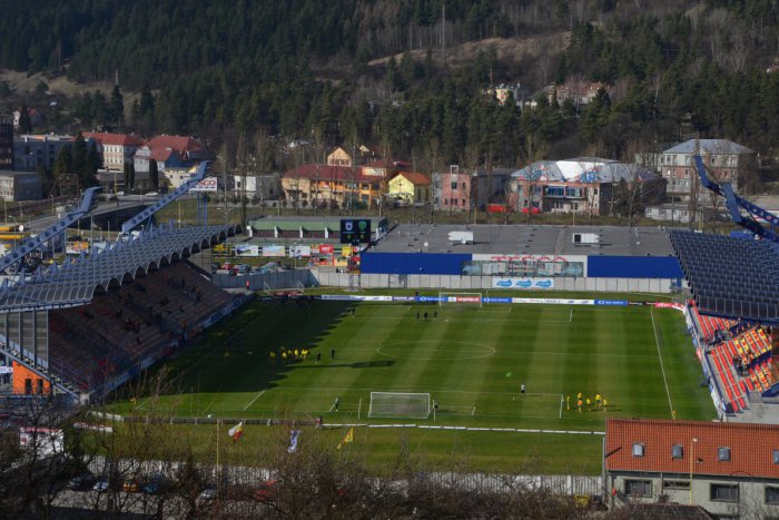 Ilustračný obrázok k článku MFK Ružomberok organizuje na úvodný zápas ligy so Skalicou zájazd do Popradu: Cestovné sa neplatí