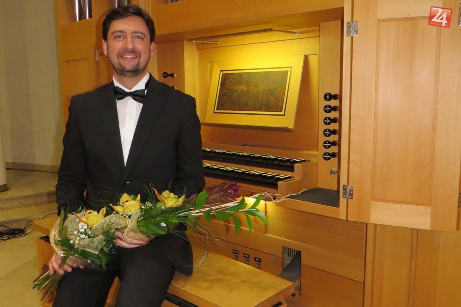 Ilustračný obrázok k článku Organový festival mieri do cieľa: Slovenský umelec potešil divákov