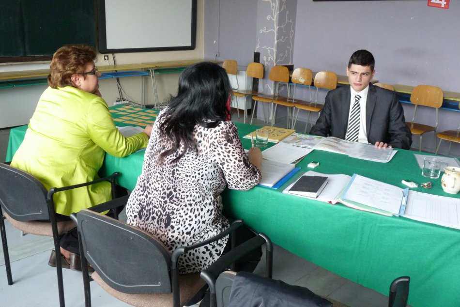 Ilustračný obrázok k článku A je to vonku: Výsledky maturít v našom meste, kde napísali testy najlepšie a kde najhoršie?