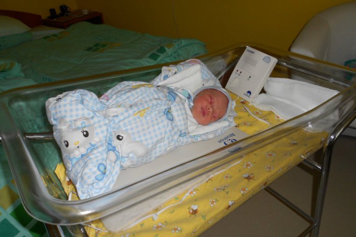 Ilustračný obrázok k článku Dobrá správa pre mamičky: Novorodencov v  nemocnici začali strážiť pomocou monitoru dychu