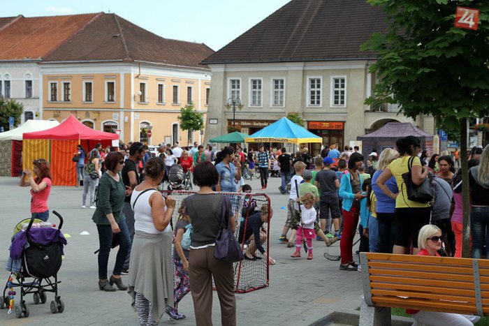 Ilustračný obrázok k článku Rožňavské námestie patrilo deťom: Počas piatkovej akcie si užili kopec zábavy + FOTO a VIDEO