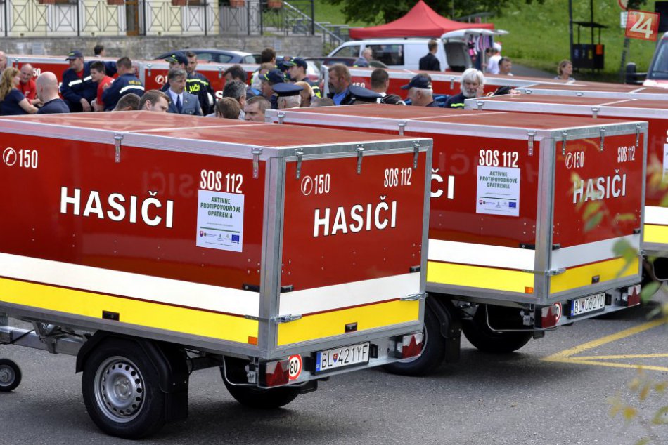 Ilustračný obrázok k článku Obce dostávajú protipovodňové balíky. Újde sa aj vašim dobrovoľným hasičom?