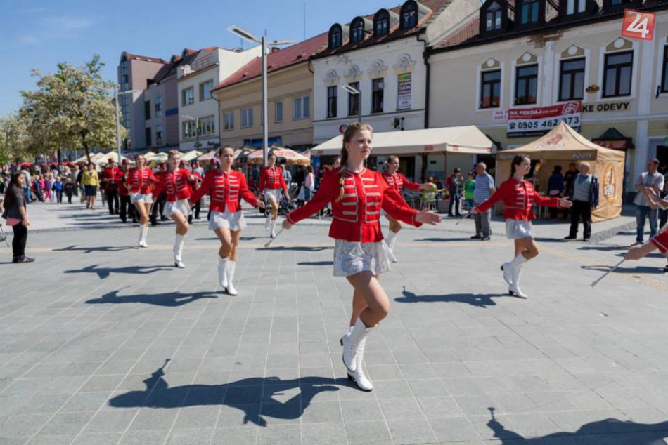 Ilustračný obrázok k článku Dni mesta pritiahli do Zvolena davy ľudí: Fujaráši a Vidiek zabavili plné námestie. FOTO