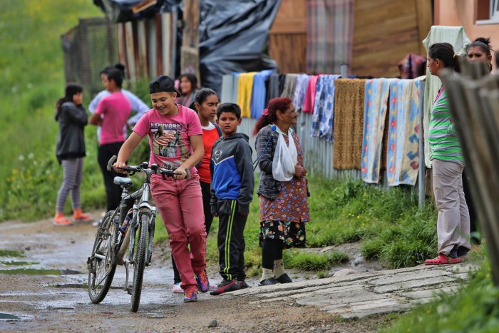 Ilustračný obrázok k článku Na rozvoj rómskych komunít poputujú tisíce eur: Financie získali aj projekty z nášho regiónu