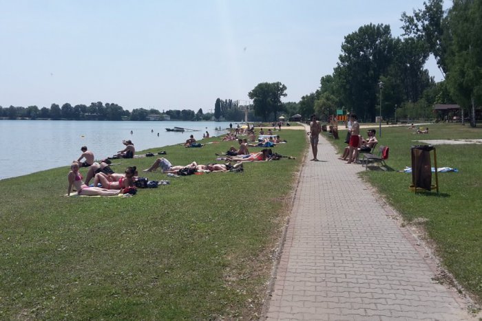 Ilustračný obrázok k článku Uprednostňujete kúpaliská či jazerá? Pozrite sa, aké výhody vám ponúkajú štyri prírodné bratislavské vodné plochy