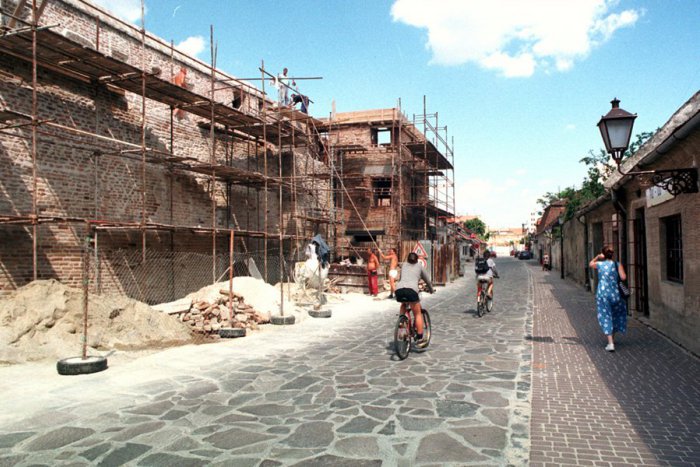 Ilustračný obrázok k článku Severnú vežu hradieb chce dostavať súkromný investor: Vyrásť s ňou má aj polyfunkčný objekt