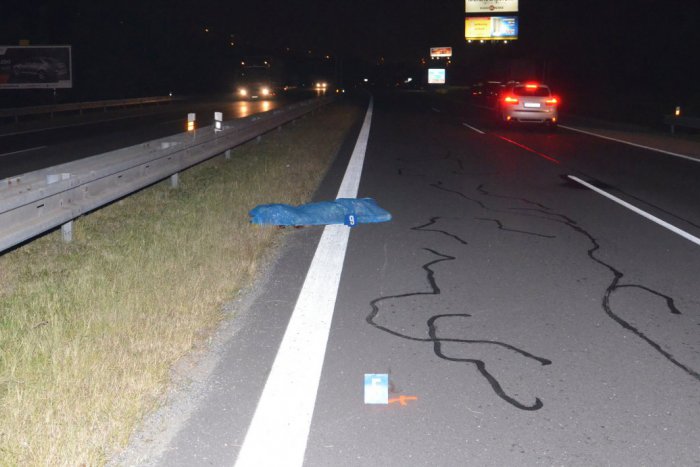 Ilustračný obrázok k článku Tragická dopravná nehoda pri Prešove: Muž (†51) ležal na ceste, žena (52) na Forde ho prešla oboma kolesami!