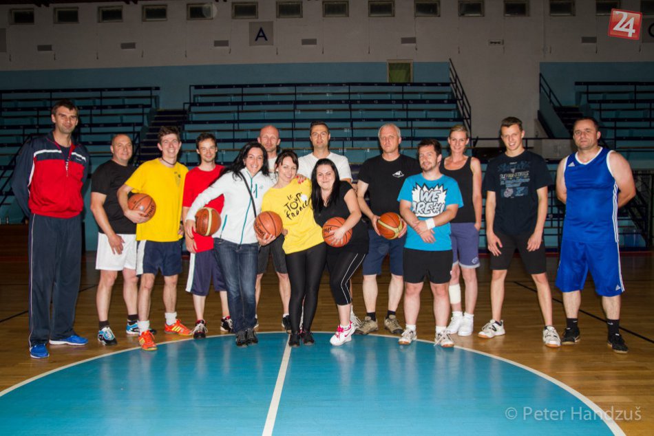 Ilustračný obrázok k článku BAMP versus MÉDIÁ: Basketbalová exhibícia, ktorá vás určite pobaví