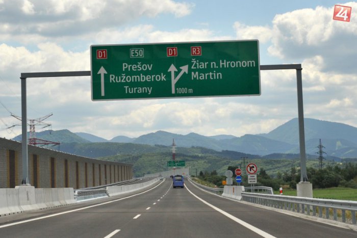 Ilustračný obrázok k článku Diaľnica D1 je zo západu o kus bližšie k Ružomberku: Pozrite si FOTO z otvorenia nového úseku