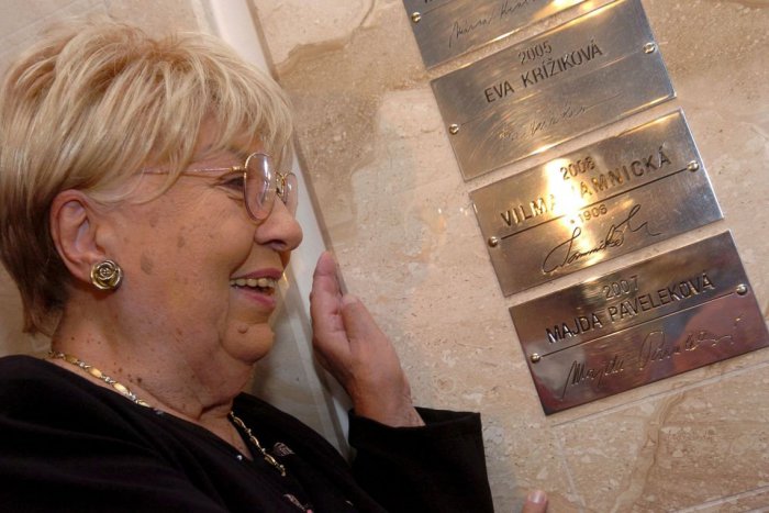 Ilustračný obrázok k článku Zomrela herečka Magda Paveleková (†84): Svoju kariéru začala v Nitre, strávila tu 17 sezón