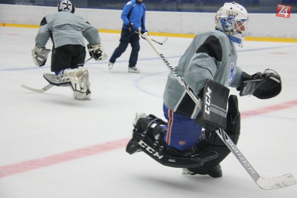 Ilustračný obrázok k článku Fotoreportáž z prvého tréningu: Popradskí hokejisti po letnej príprave opäť na ľade