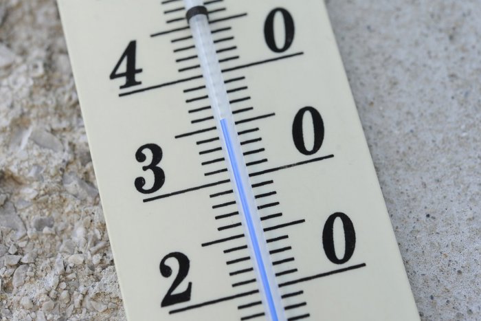 Ilustračný obrázok k článku Miestne úrady v Jarovciach a Rusovciach majú pre vysoké teploty naďalej skrátený pracovný čas