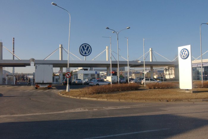 Ilustračný obrázok k článku Zastaví sa výroba vo Volkswagene? Odborári hrozia štrajkom