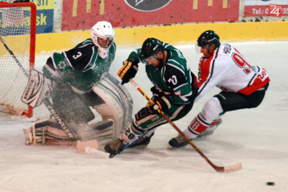 Ilustračný obrázok k článku Trnave sa nedarí: Hokejisti dostali na domácom ľade výprask od Nových Zámkov